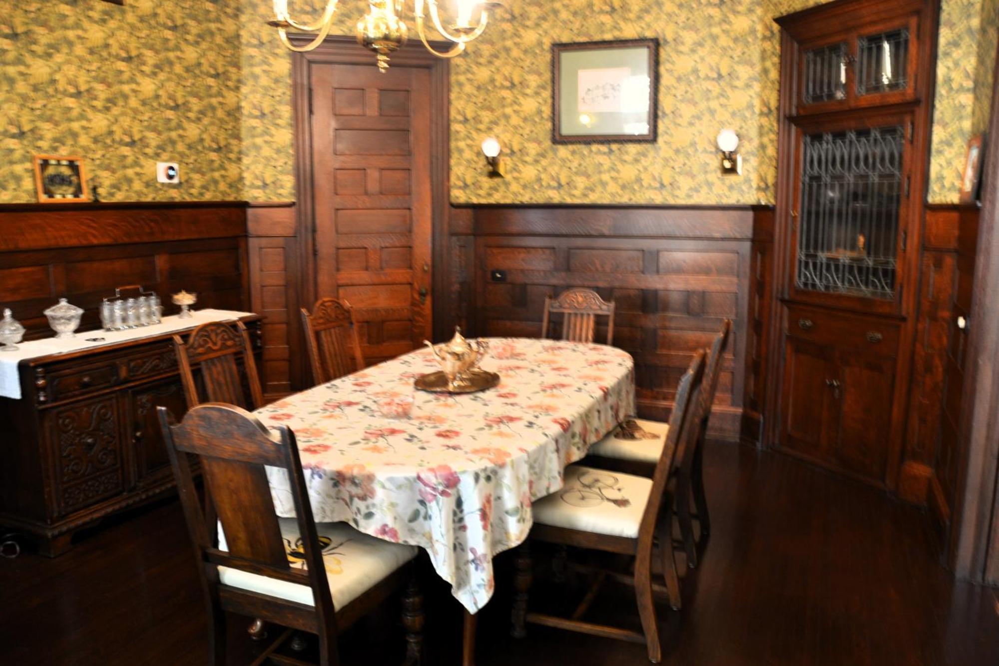 The Kings Throne Inn And Guest House Toledo Esterno foto