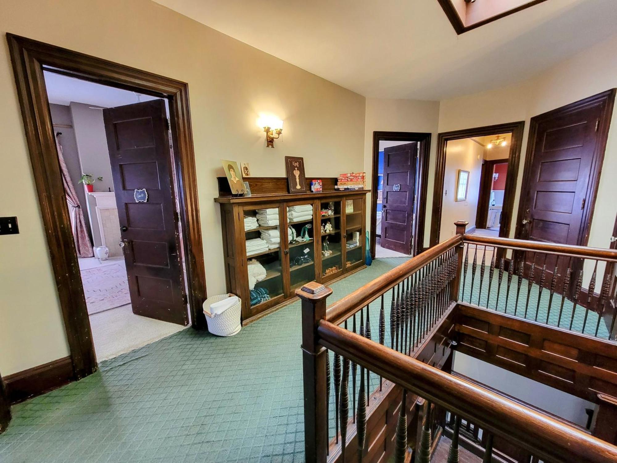 The Kings Throne Inn And Guest House Toledo Esterno foto